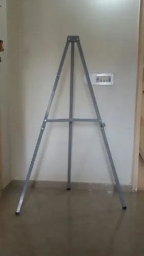 Tripod Three Legged Board